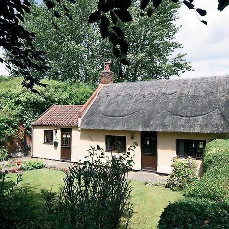 Rose Cottage - E2352 Catfield Eksteriør billede